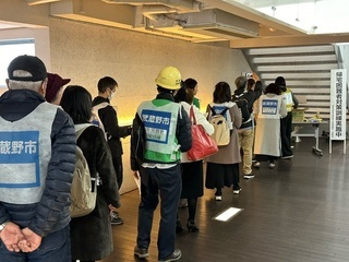 帰宅困難者対策訓練の写真