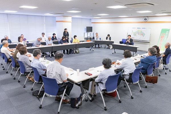 市民と市長の「語ろう会」の写真