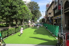 芝生広場の写真(かたらいの道)