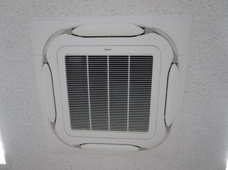 桜野小学校空調機