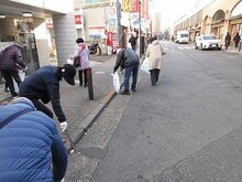 市内一斉清掃の様子