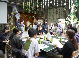 中高生世代との意見交換の写真