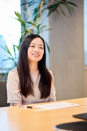 当日お話を伺う恩蔵絢子氏