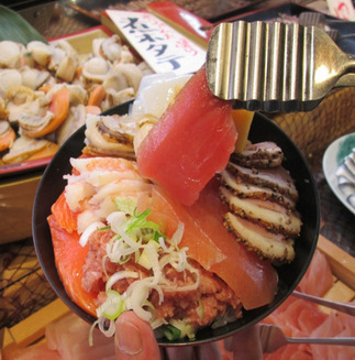 海鮮丼