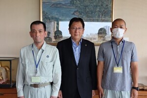 写真：山形県酒田市への派遣職員 出発式の様子