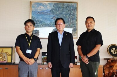 写真：山形県酒田市への派遣職員(第2次) 出発式の様子