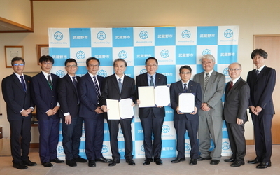 画像：10月30日 水曜日 日本獣医生命科学大学包括連携協定締結式の様子