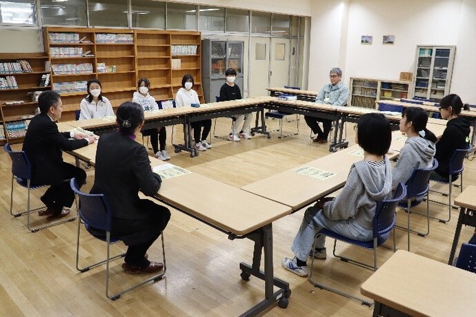 12月12日開催 第三中学校 スクールミーティングの写真1枚目