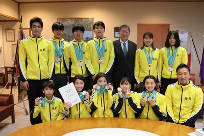 4月28日 月曜日 藤村水泳教室全国JOCジュニアオリンピックカップ（男女総合）優勝報告の写真