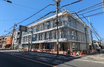 ささえーるむさしの（五日市街道側）